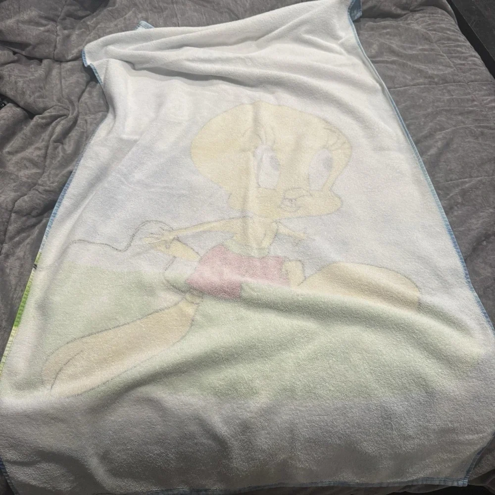 Vintage Tweety Bird Looney Tunes Cotton Beach Towel Y2K 2000 Kmart Retro Tye Dye